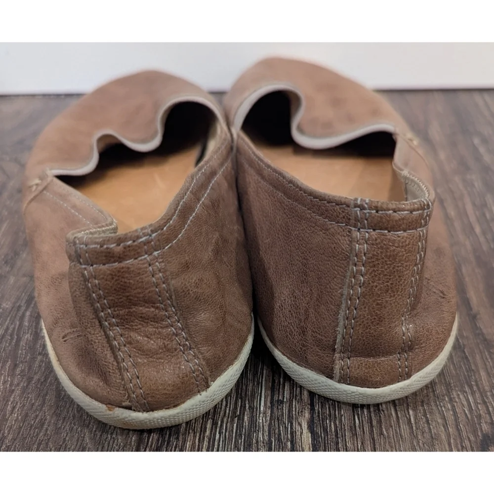 Frye Melanie Taupe Leather Slip On Flats Size 8.5